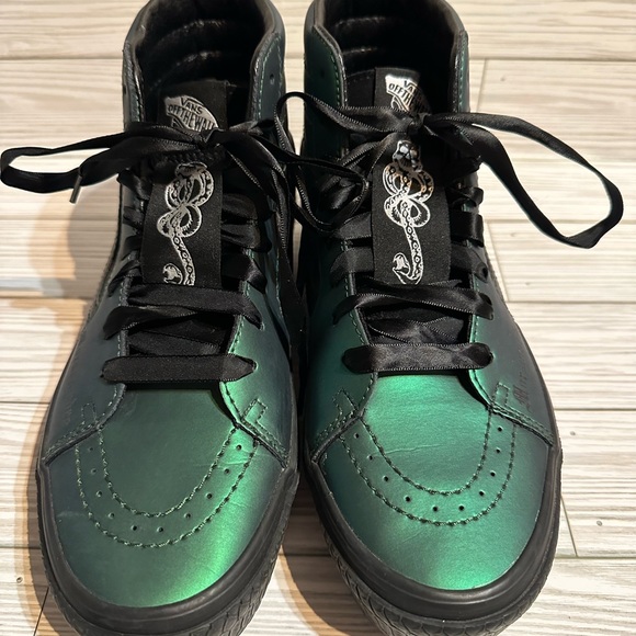 Vans x Harry Potter Dark Arts Sk8-Hi Platform High Top
MORSMORDRE Size 8.5W - Picture 3 of 12